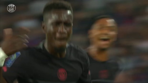 Gana Gueye's stunning goal against Montpellier